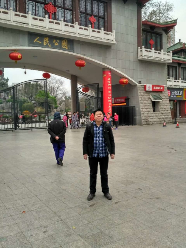 在奋斗的第一张照片--安溪交友网