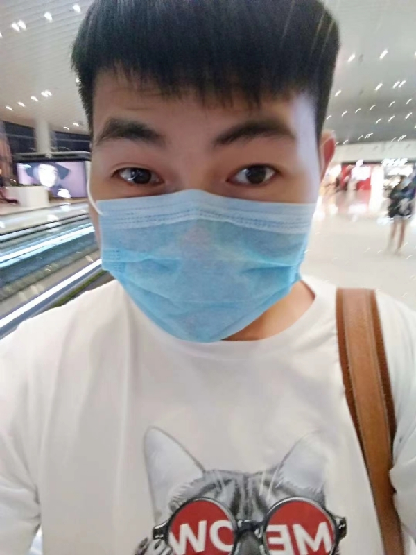 咔咔一顿的第一张照片--安溪交友网