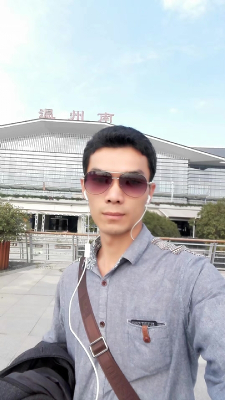 错把真心喂了狗的第三张照片--安溪交友网