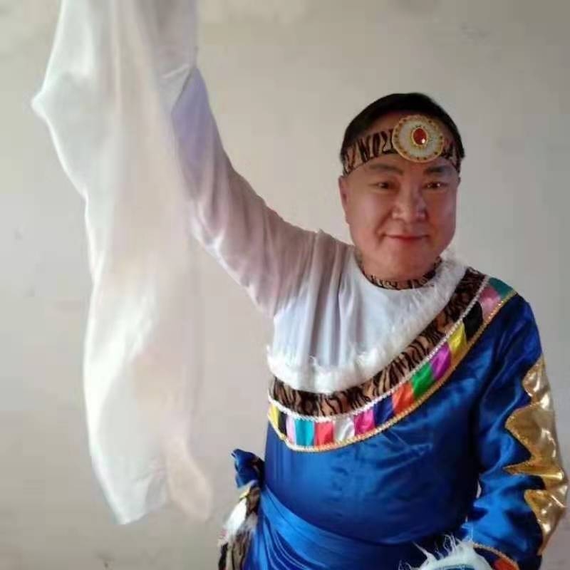 走在冷风中的第一张照片--安溪交友网
