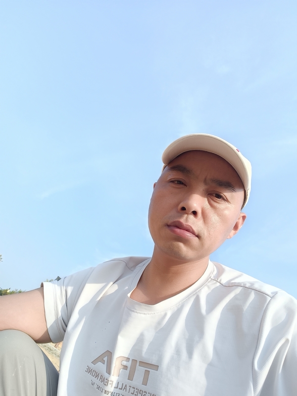 哥哥的第一张照片--安溪交友网